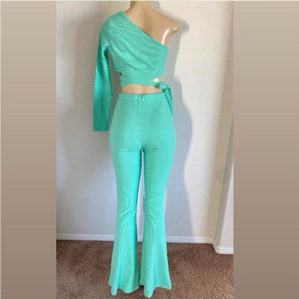 2-piece one shoulder outfit - Medium - Picture 4 of 6